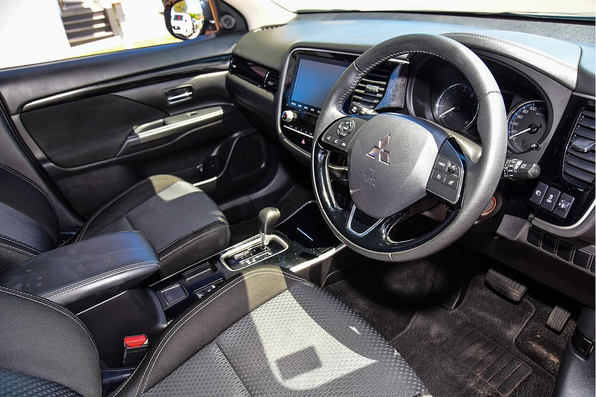 2020 Mitsubishi Outlander ES ZL