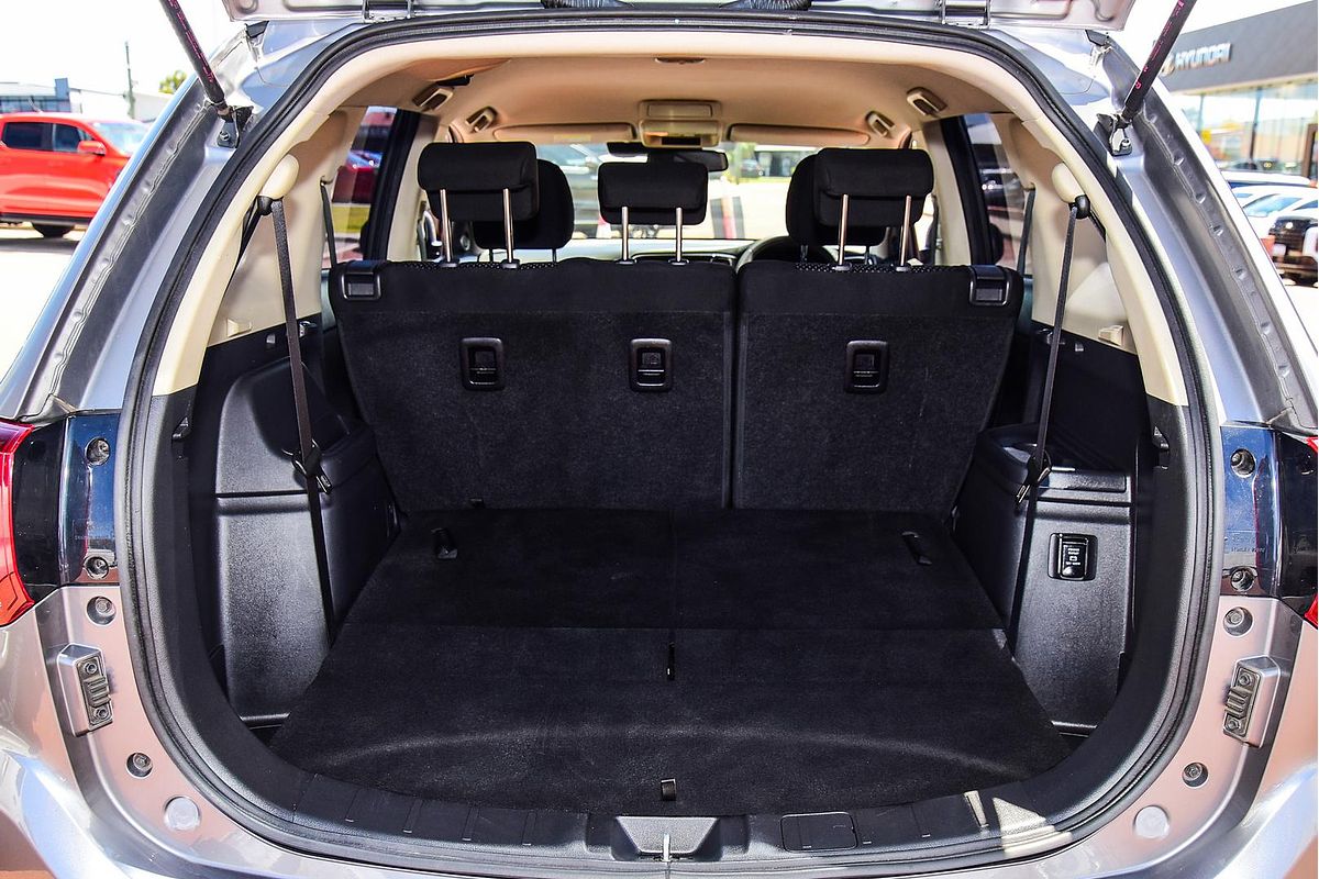 2020 Mitsubishi Outlander ES ZL