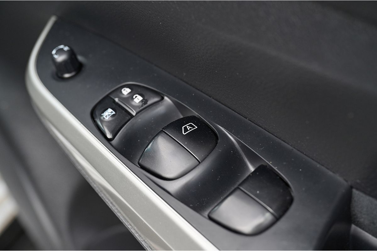 2017 Nissan Navara RX D23 Series 2 Rear Wheel Drive