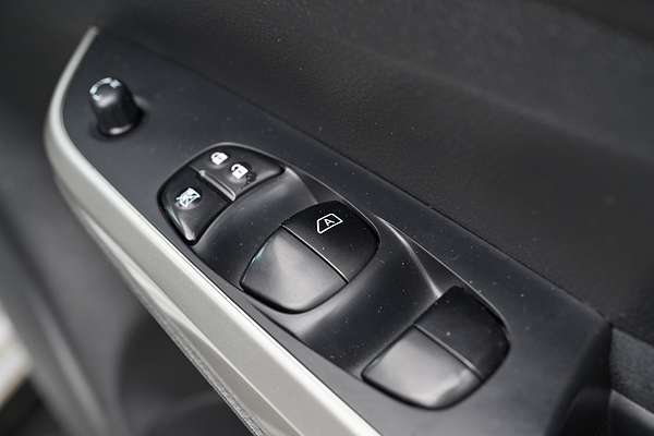 2017 Nissan Navara RX D23 Series 2 Rear Wheel Drive