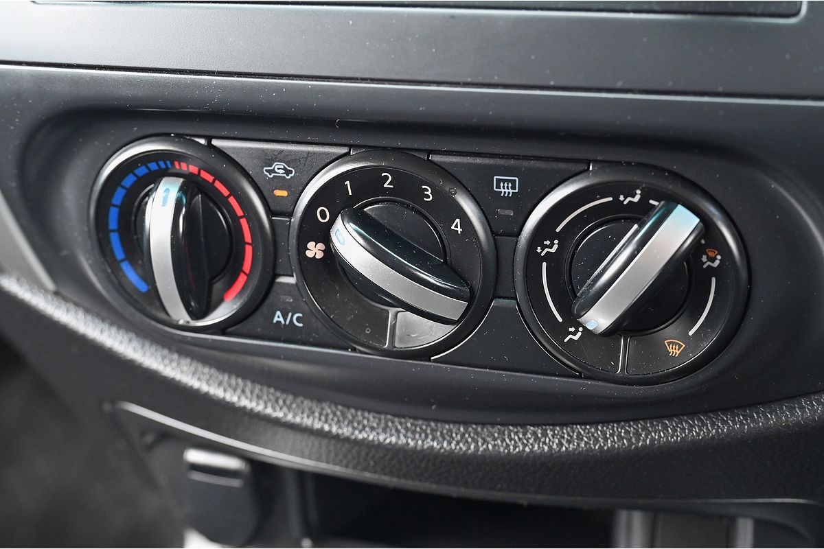 2017 Nissan Navara RX D23 Series 2 Rear Wheel Drive