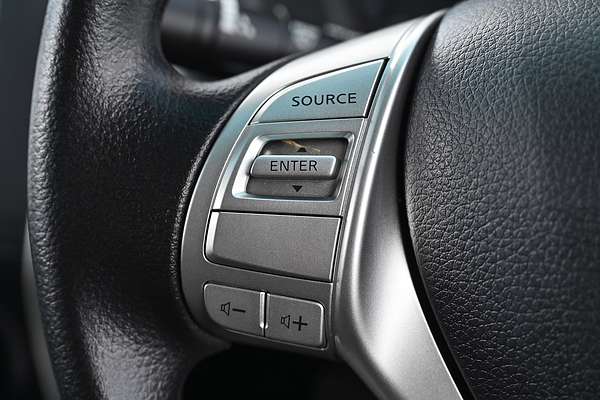 2017 Nissan Navara RX D23 Series 2 Rear Wheel Drive