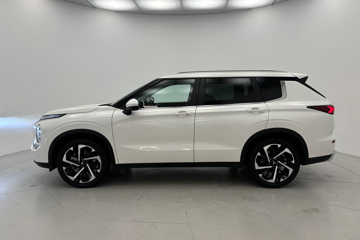 2024 Mitsubishi ZM Outlander ASPIRE 2.5L CVT 2WD 7ST 2024 Mitsubishi ZM Outlander ASPIRE 2.5L CVT 2WD 7ST