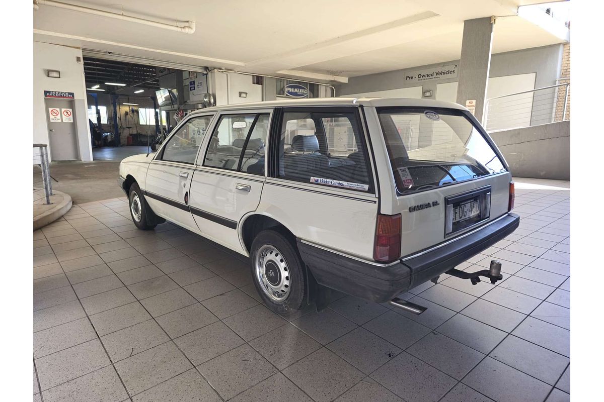 CAMIRA JB SL 1.6L 4Cyl CARB 3 SP AUTOMATIC 4D WAGON 