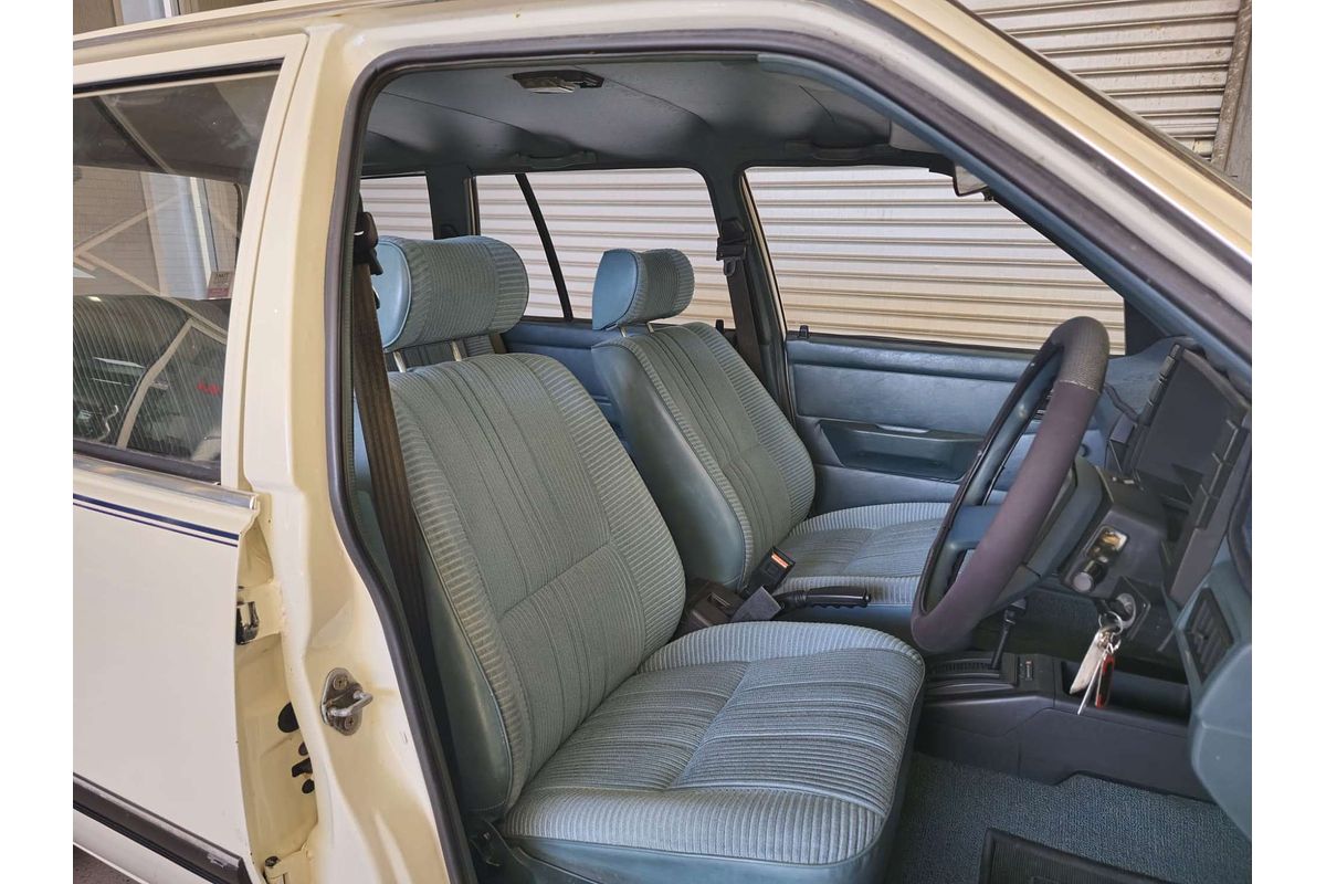 CAMIRA JB SL 1.6L 4Cyl CARB 3 SP AUTOMATIC 4D WAGON 