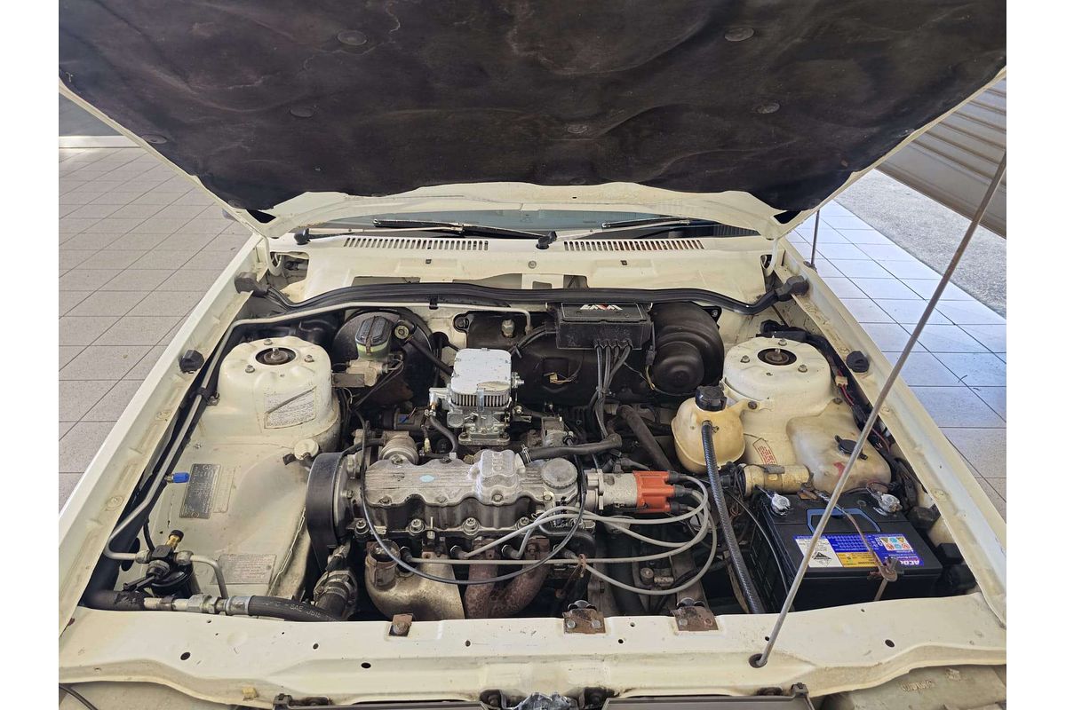 CAMIRA JB SL 1.6L 4Cyl CARB 3 SP AUTOMATIC 4D WAGON 