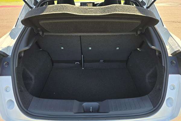 2025 Nissan JUKE ST+ F16