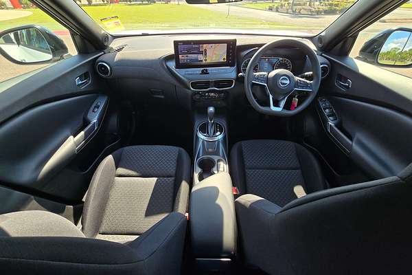 2025 Nissan JUKE ST+ F16