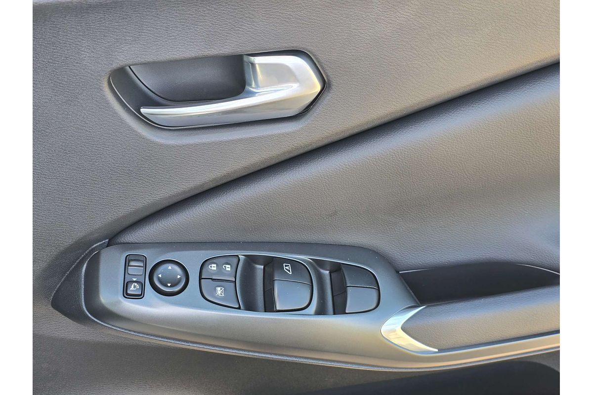 2025 Nissan JUKE ST+ F16