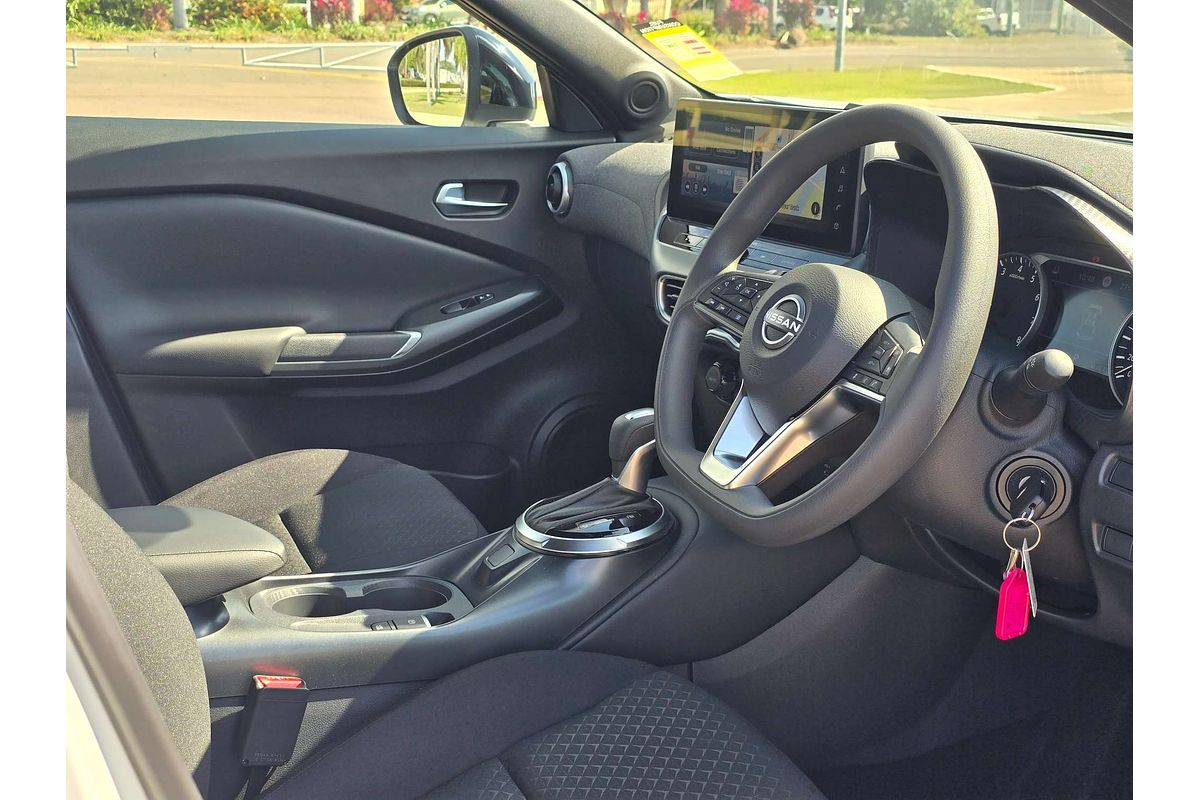 2025 Nissan JUKE ST+ F16