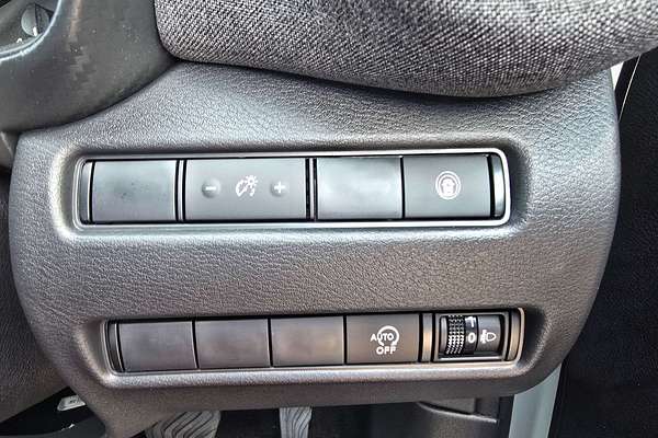 2025 Nissan JUKE ST+ F16