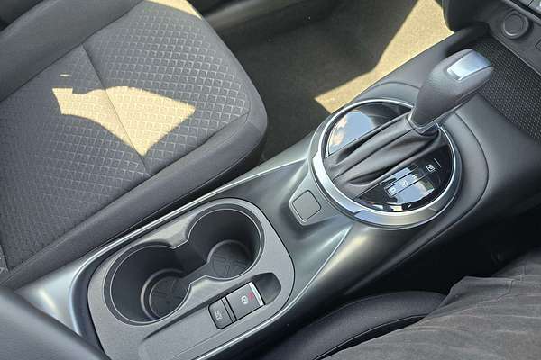 2025 Nissan JUKE ST+ F16