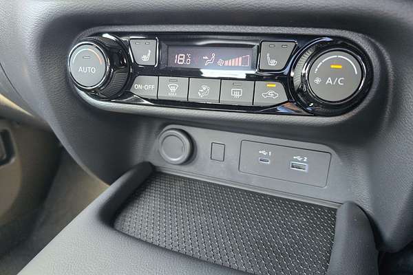 2025 Nissan JUKE ST+ F16