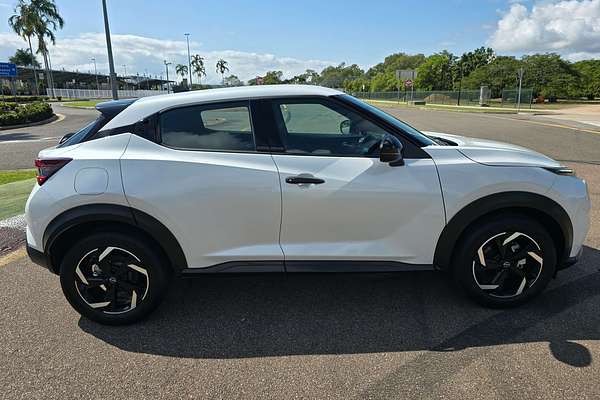 2025 Nissan JUKE ST+ F16