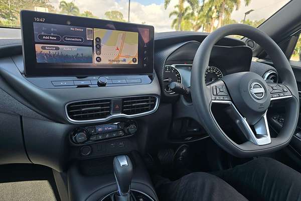 2025 Nissan JUKE ST+ F16