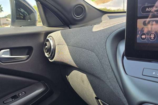 2025 Nissan JUKE ST+ F16