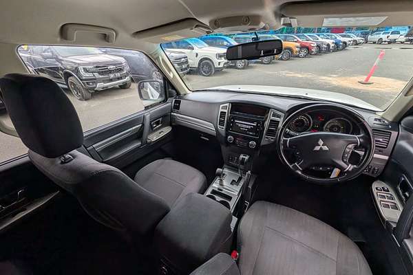 2018 Mitsubishi Pajero GLX NX