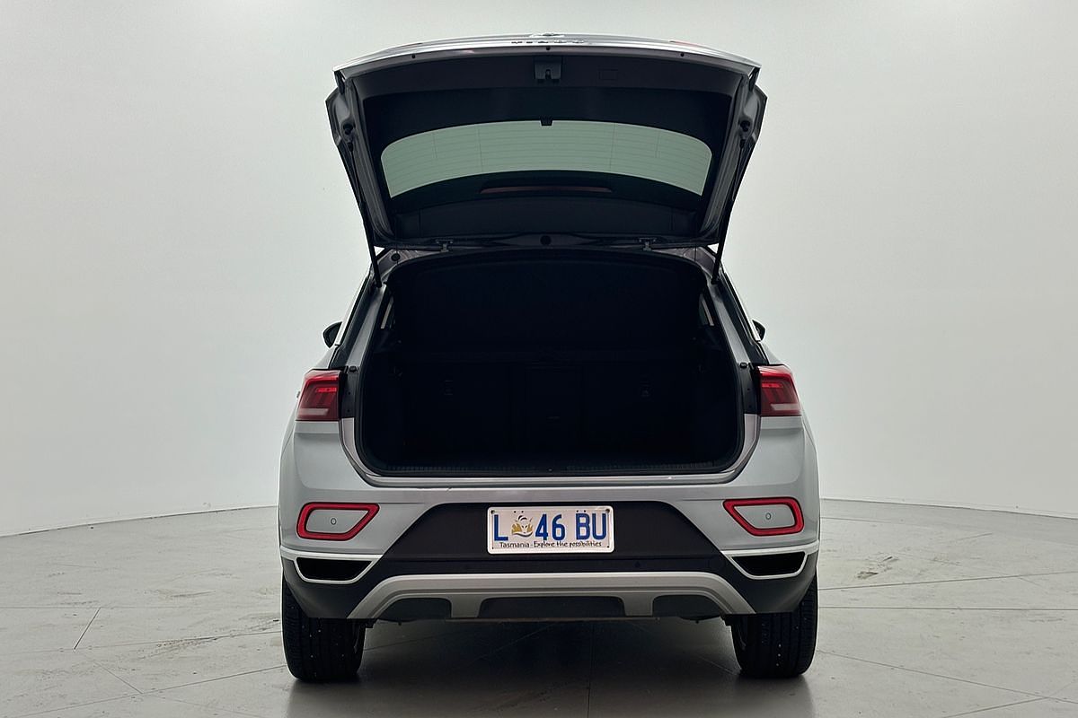 2022 Volkswagen old T-Roc 110TSI Style D11