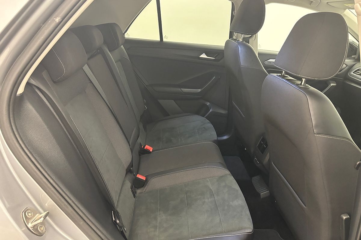 2022 Volkswagen old T-Roc 110TSI Style D11