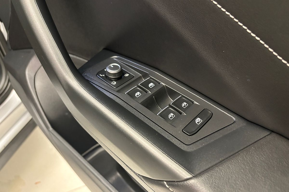 2022 Volkswagen old T-Roc 110TSI Style D11