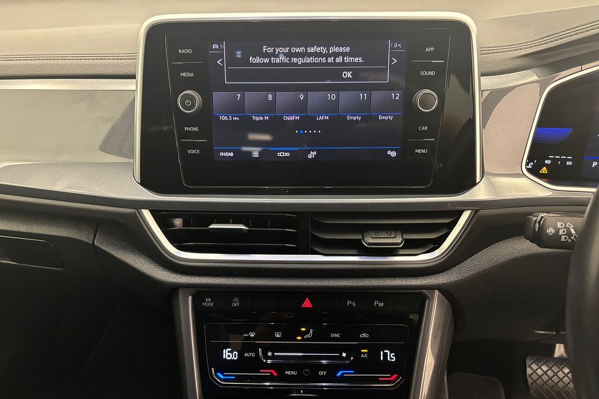 2022 Volkswagen old T-Roc 110TSI Style D11