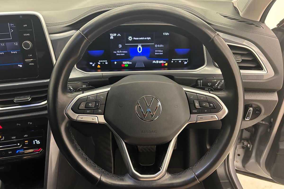 2022 Volkswagen old T-Roc 110TSI Style D11