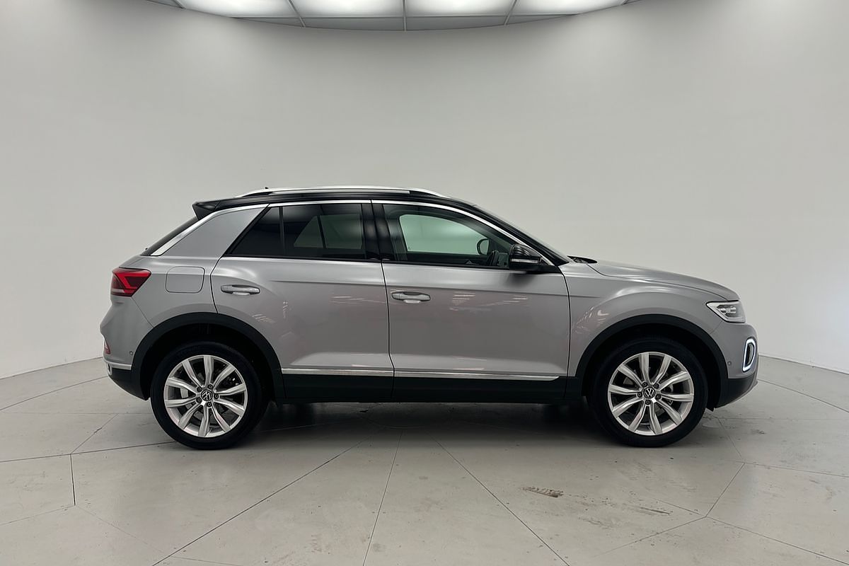 2022 Volkswagen old T-Roc 110TSI Style D11