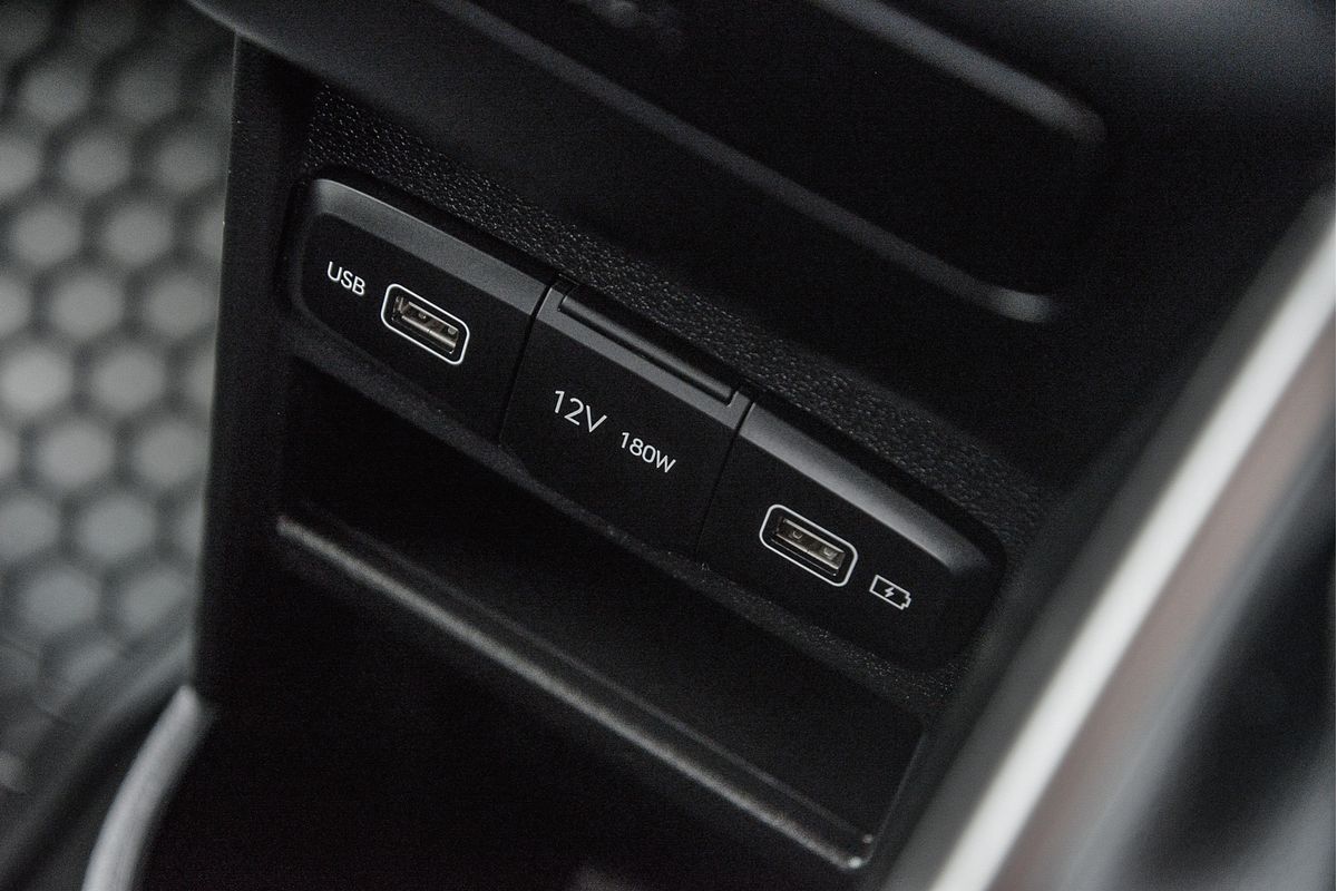 2024 Hyundai STARIA LOAD US4.V2