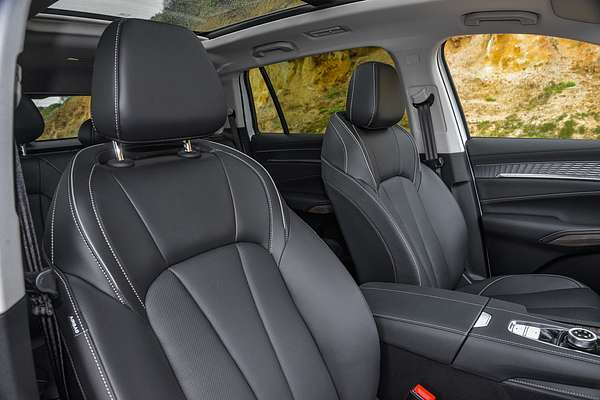 2025 MG QS Essence IS31