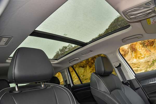 2025 MG QS Essence IS31