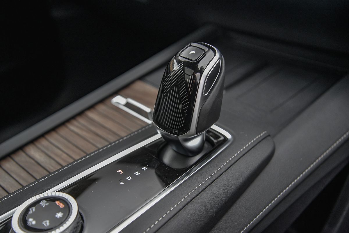 2025 MG QS Essence IS31