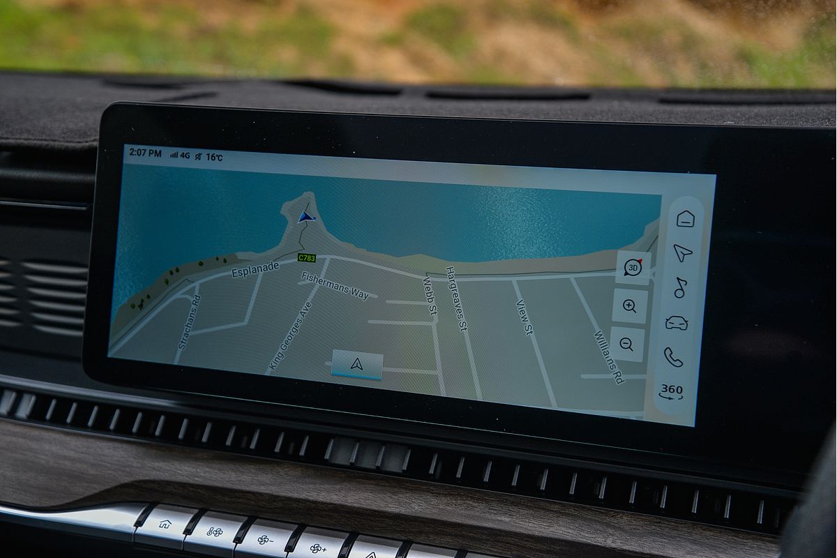 2025 MG QS Essence IS31