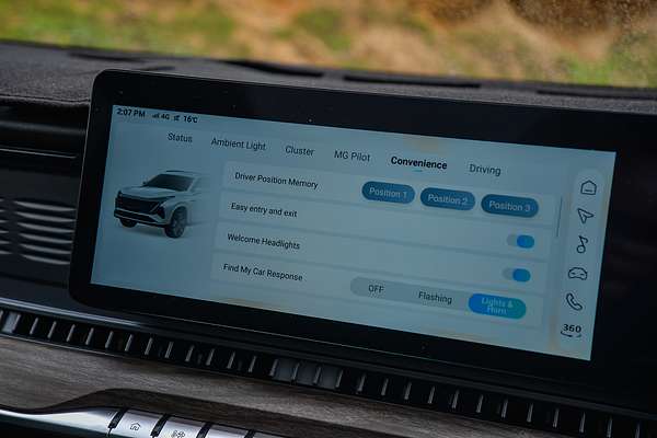 2025 MG QS Essence IS31