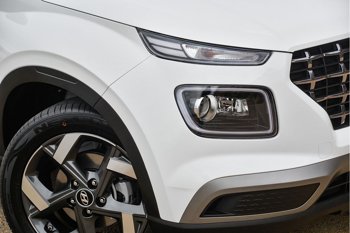 2025 Hyundai Venue Elite QX.V5