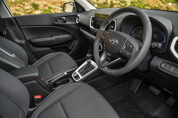 2025 Hyundai Venue Elite QX.V5