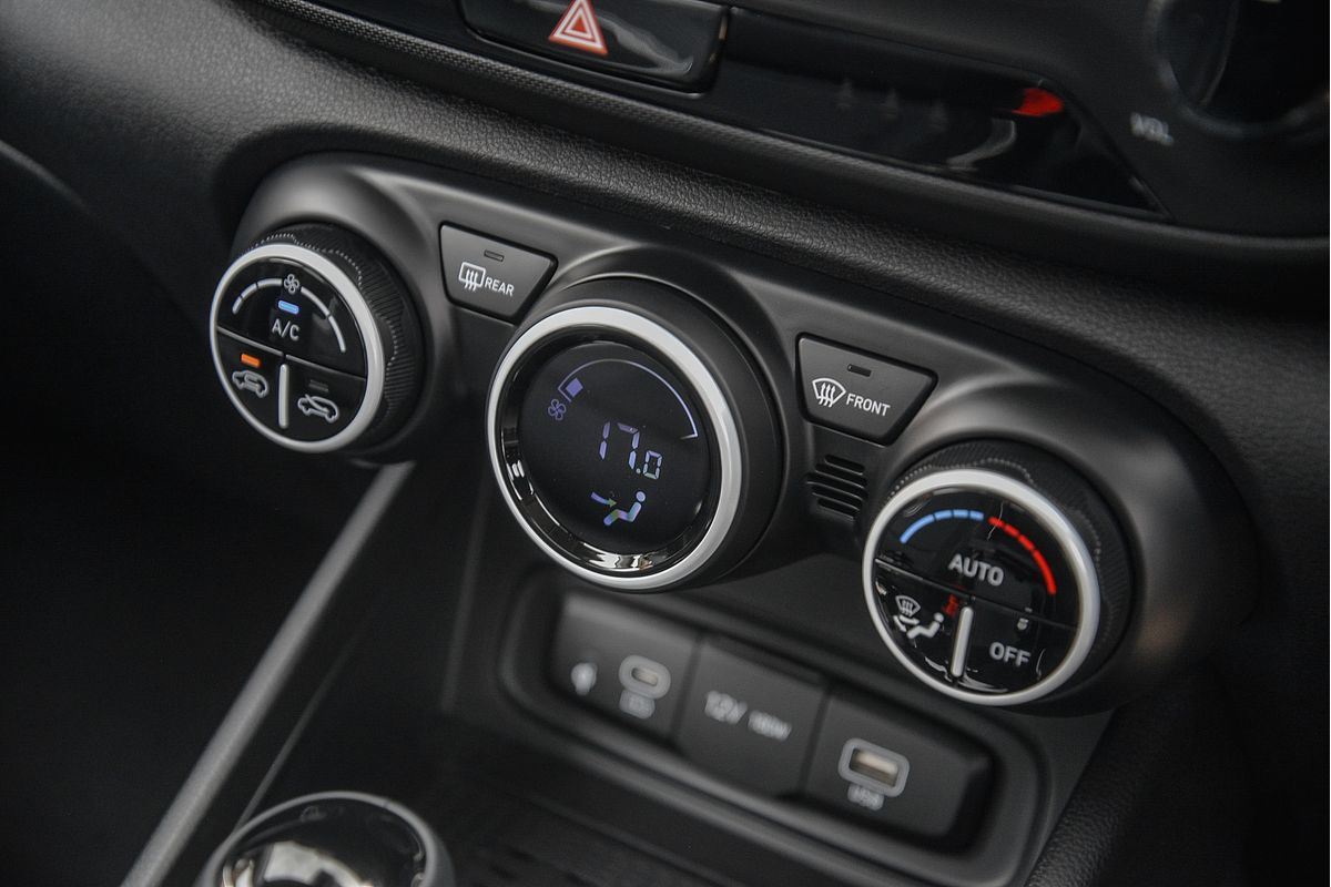 2025 Hyundai Venue Elite QX.V5