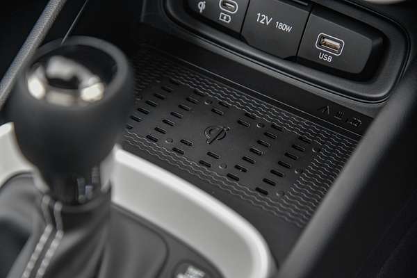 2025 Hyundai Venue Elite QX.V5