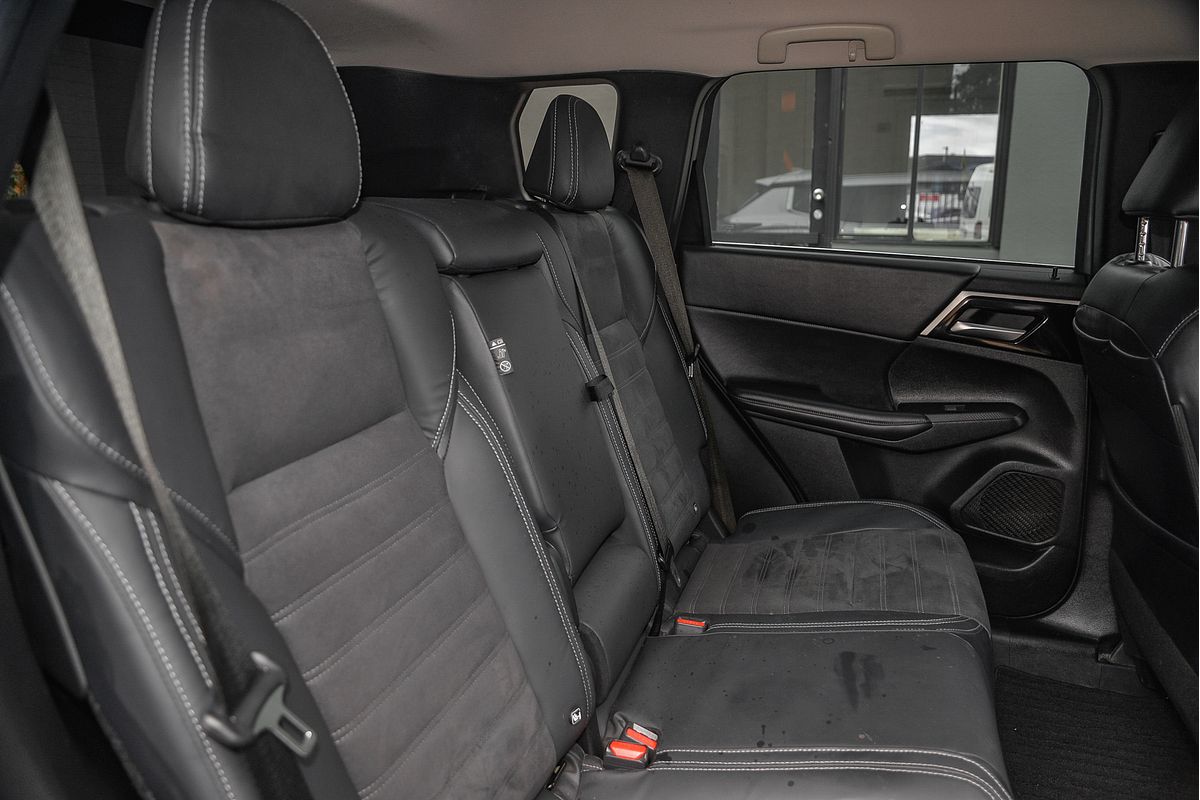 2022 Mitsubishi Outlander PHEV Aspire ZM