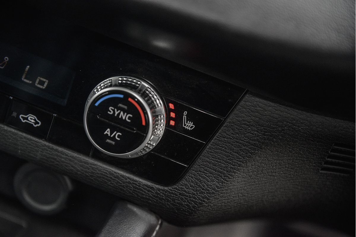 2022 Mitsubishi Outlander PHEV Aspire ZM