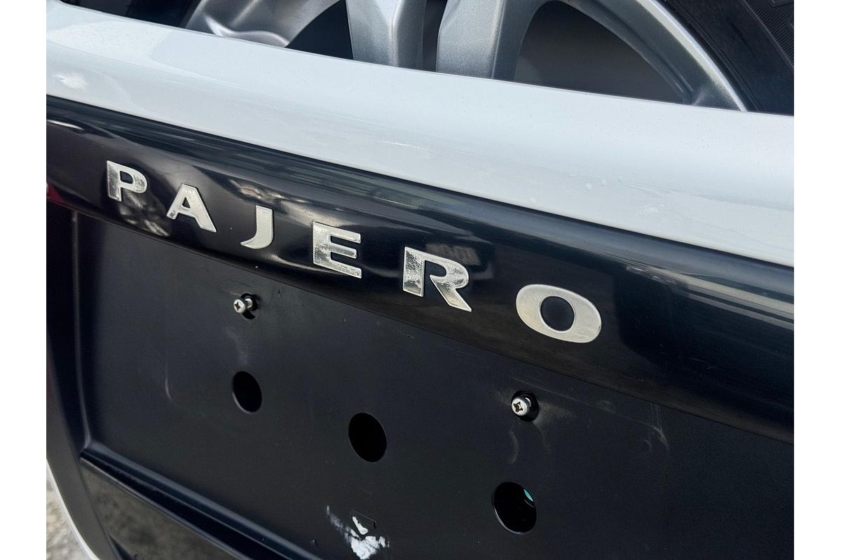 2018 Mitsubishi Pajero GLS NX
