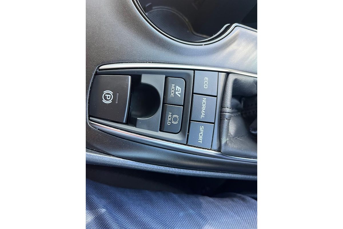 2024 Toyota Camry Ascent AXVH70R