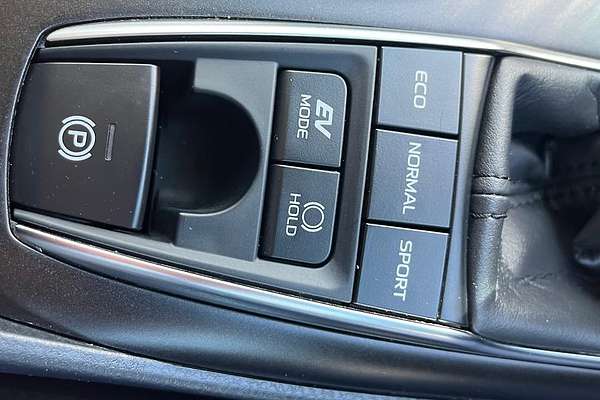 2024 Toyota Camry Ascent AXVH70R