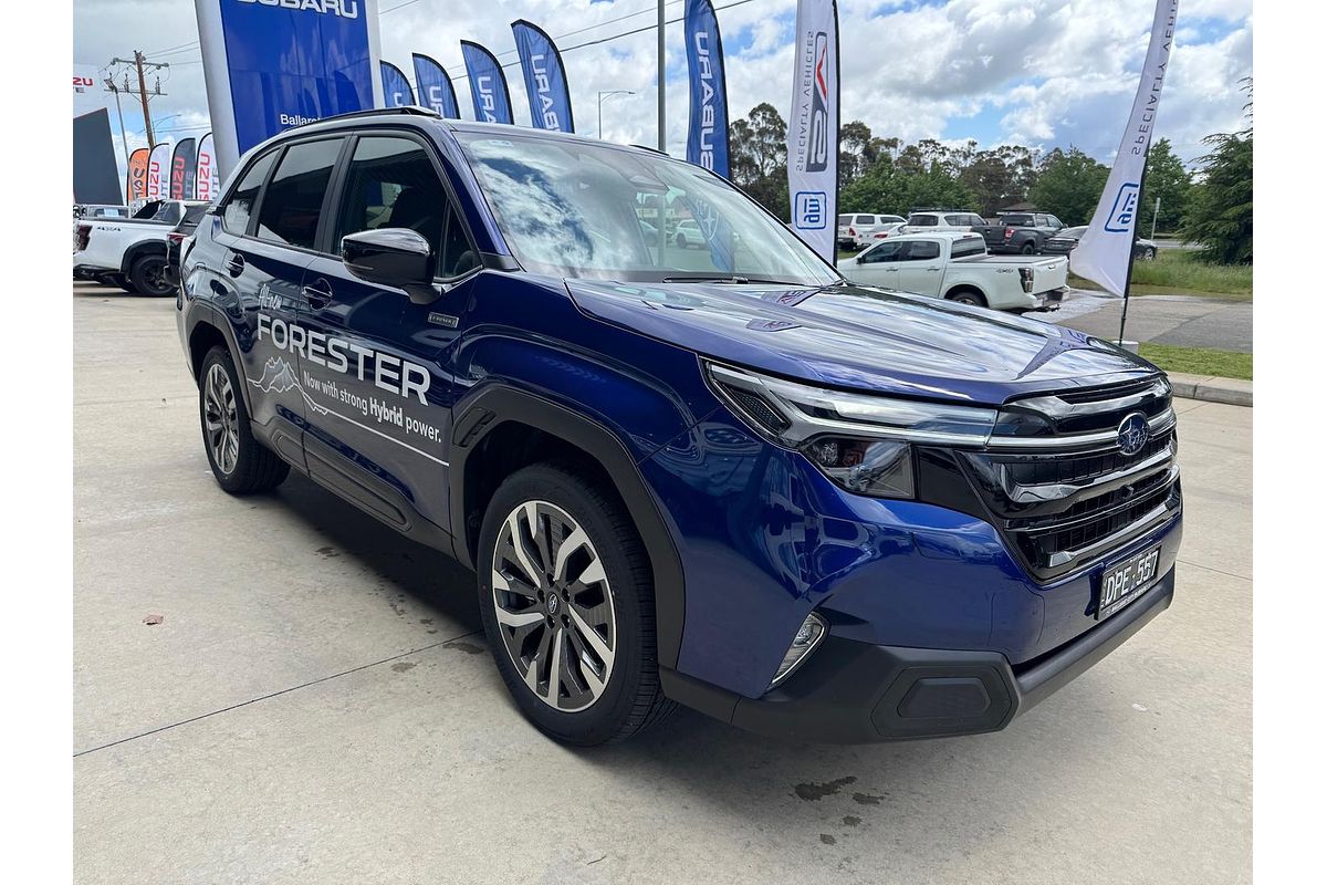 2025 Subaru Forester Hybrid Touring S6