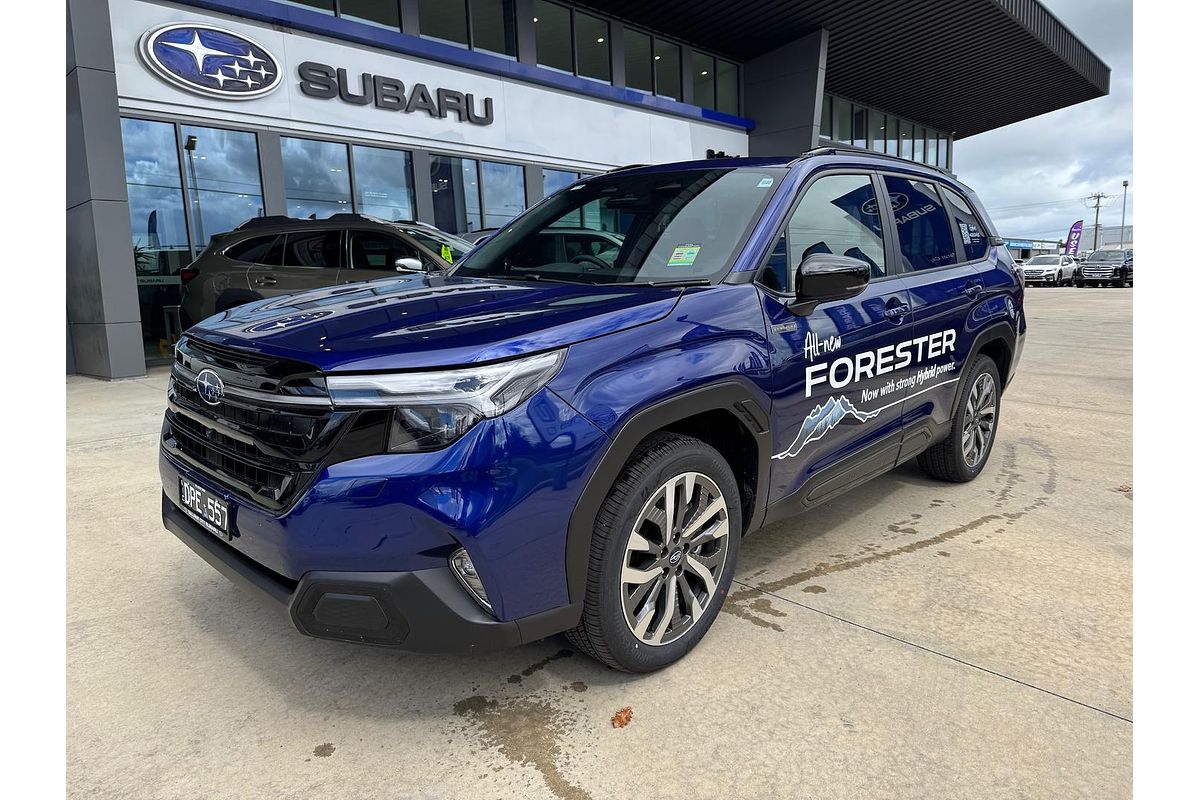 2025 Subaru Forester Hybrid Touring S6