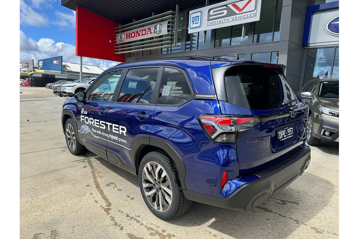 2025 Subaru Forester Hybrid Touring S6