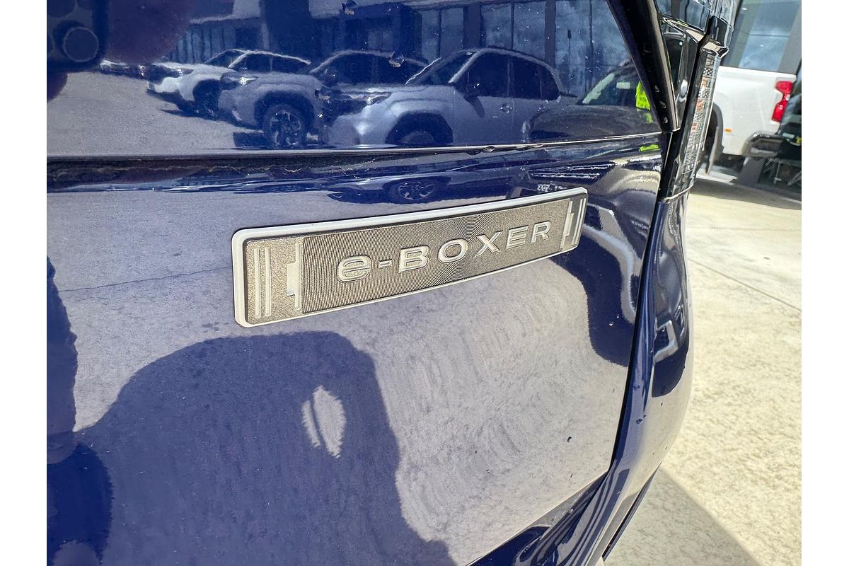 2025 Subaru Forester Hybrid Touring S6