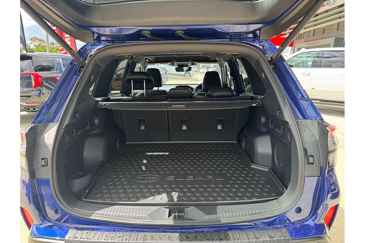 2025 Subaru Forester Hybrid Touring S6