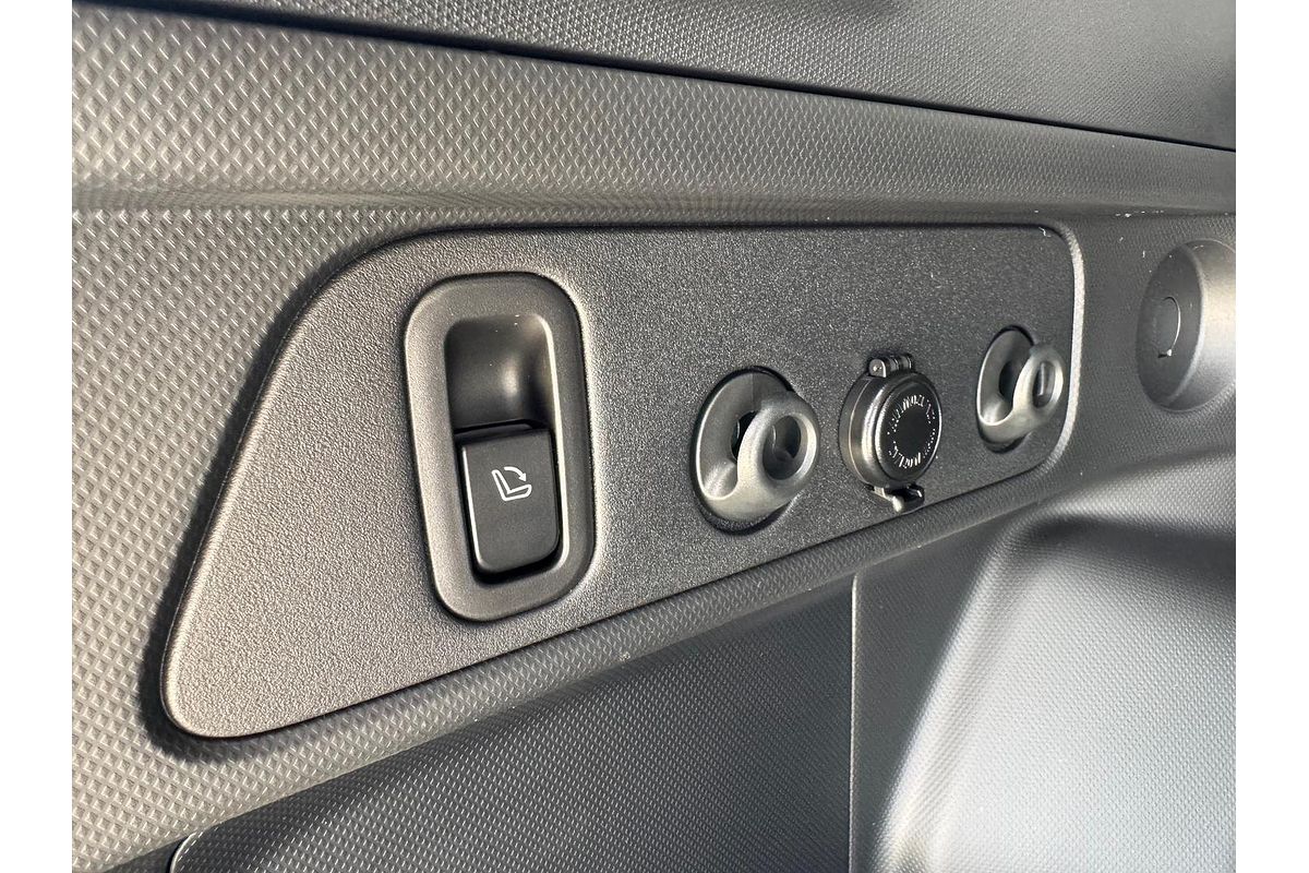 2025 Subaru Forester Hybrid Touring S6