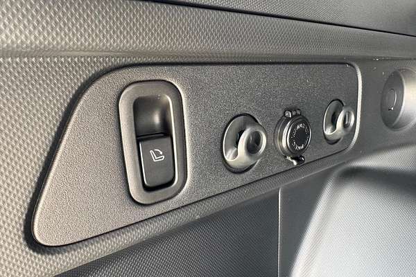 2025 Subaru Forester Hybrid Touring S6