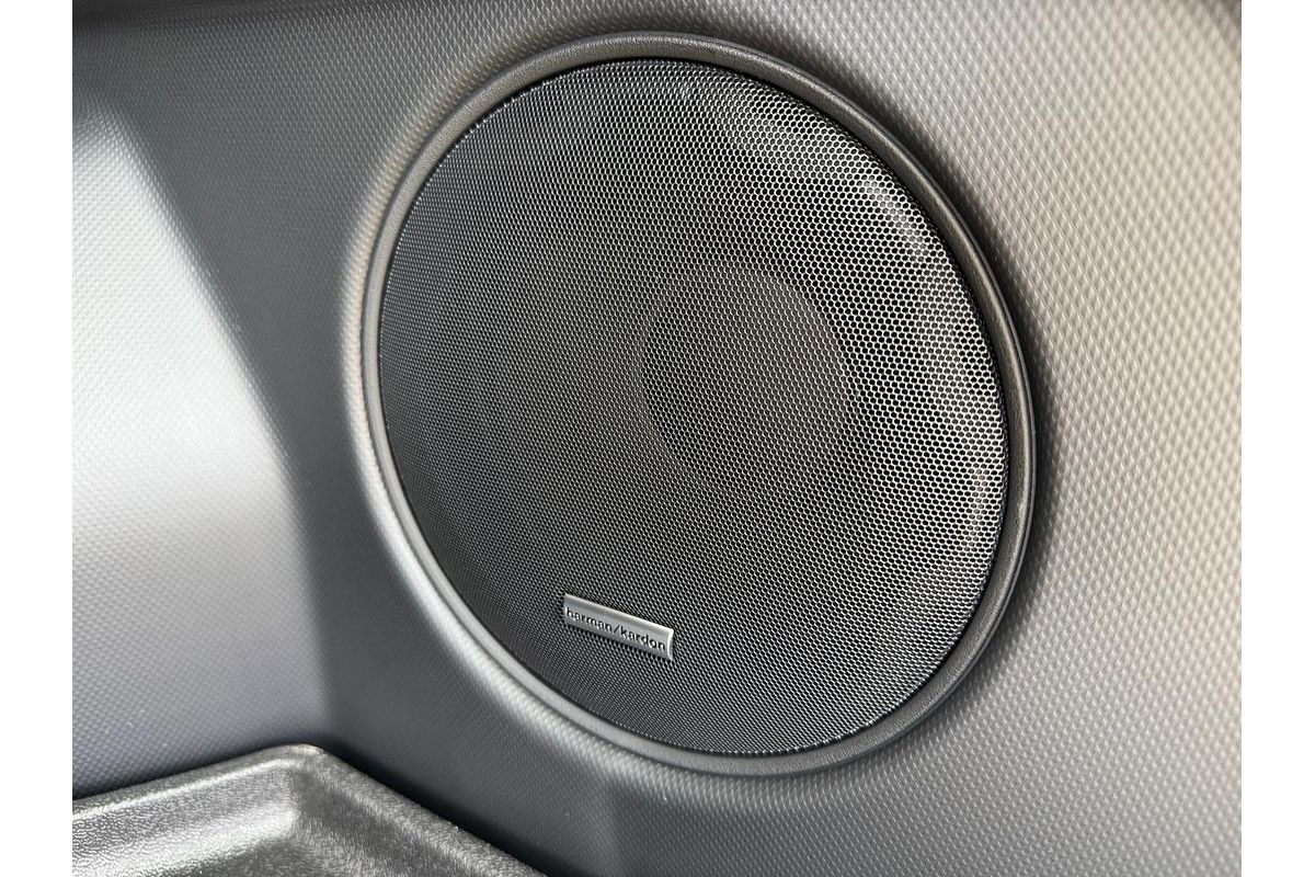 2025 Subaru Forester Hybrid Touring S6